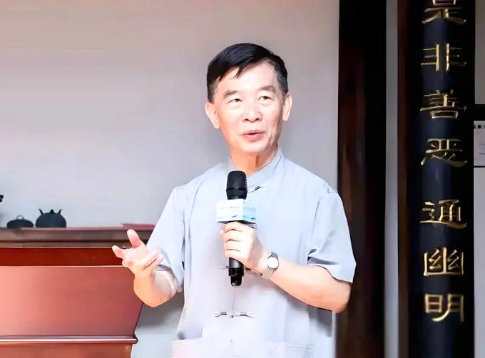 <strong>博鳌儒商论坛理事长黎红雷教授一行到中德集团参观调研</strong>